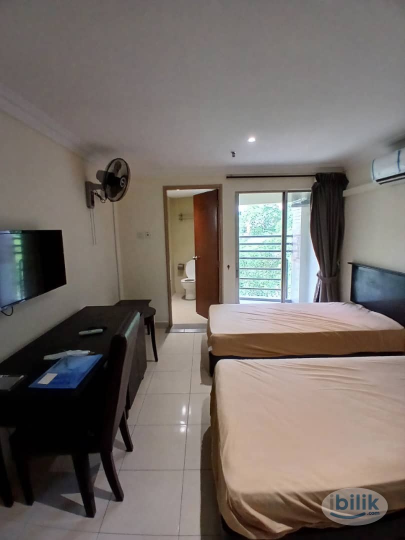 ✨Master Room at CIQ✨ Swimming pool🐳 parking lot🚘 Extra Large Room & King bad🏡 - Image 3