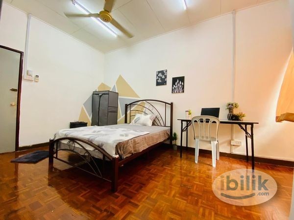 Master Room Walking Distance To LRT TAMAN BAHAGIA - Image 3