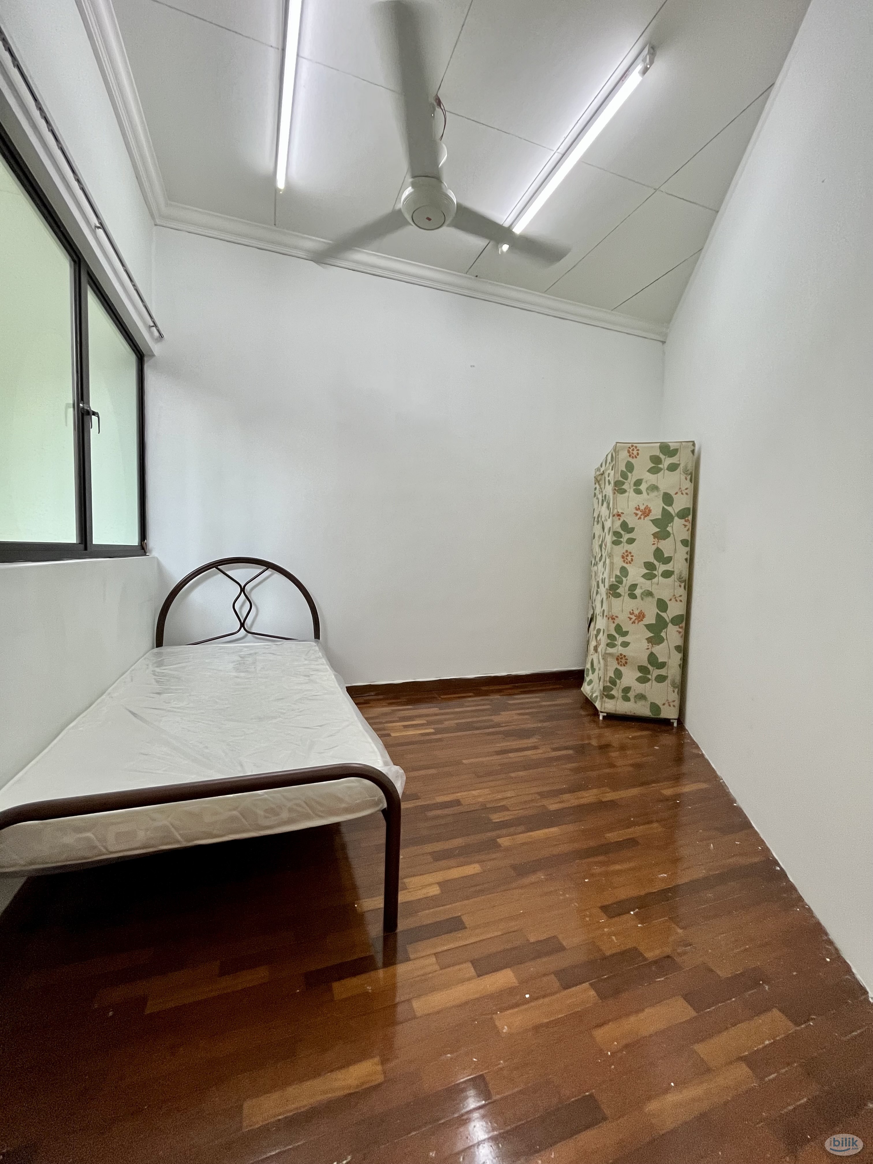 🔥🔥1 Month Deposit Fully Furnished Middle Room 🔥 Walking Distance to MRT Mutiara Damansara, Free Wifi - Image 1