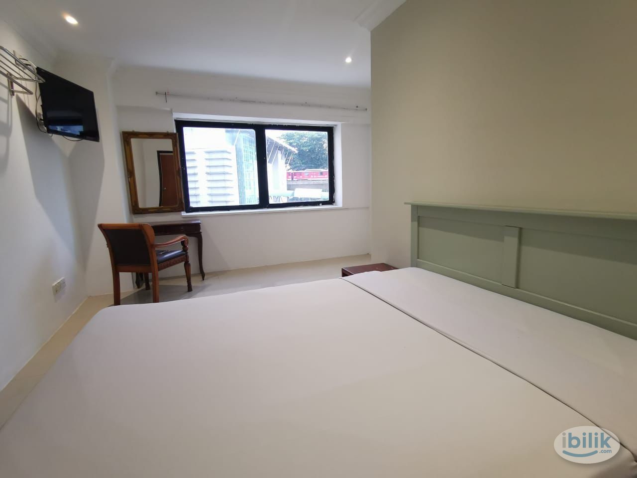 Zero Deposit❗Walking Distance to LRT/MRT Plaza Rakyat❗Super Comfy Queen Bed Master Room For Couple❗ - Image 1