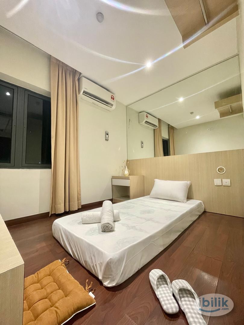 7 Mins Walking to Pudu LRT❗Super Comfy Queen Bed Master Room For Couple❗Zero Deposit❗ - Image 2