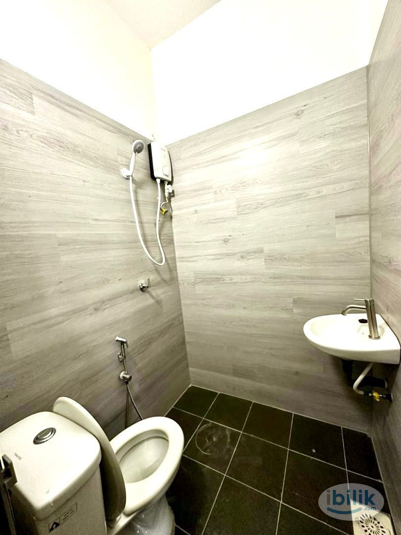 🏡CO LIVING CONCEPT | NEAR HKL 🏥| PRIVATE BATHROOM 🫧🛁 - Image 1