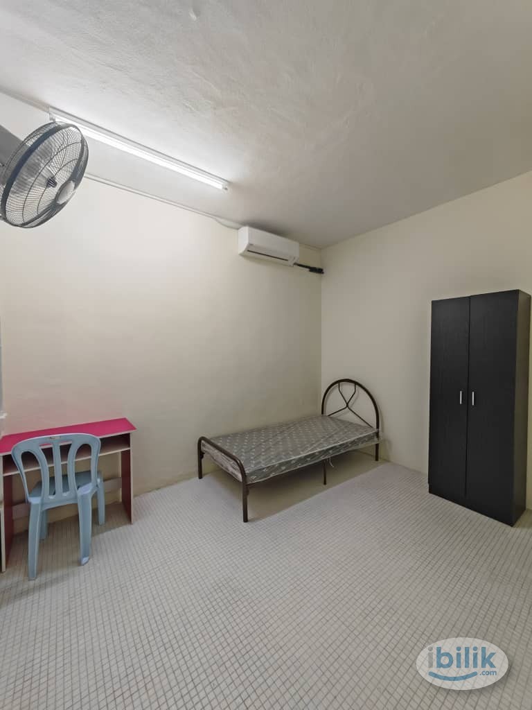 Low Deposit🔥Bilik Sewa Di Connaught Area , Female Or Male Unit , Jalan Kaki Ke UCSI , Connaught Pasar Malam , Move In Re - Image 2
