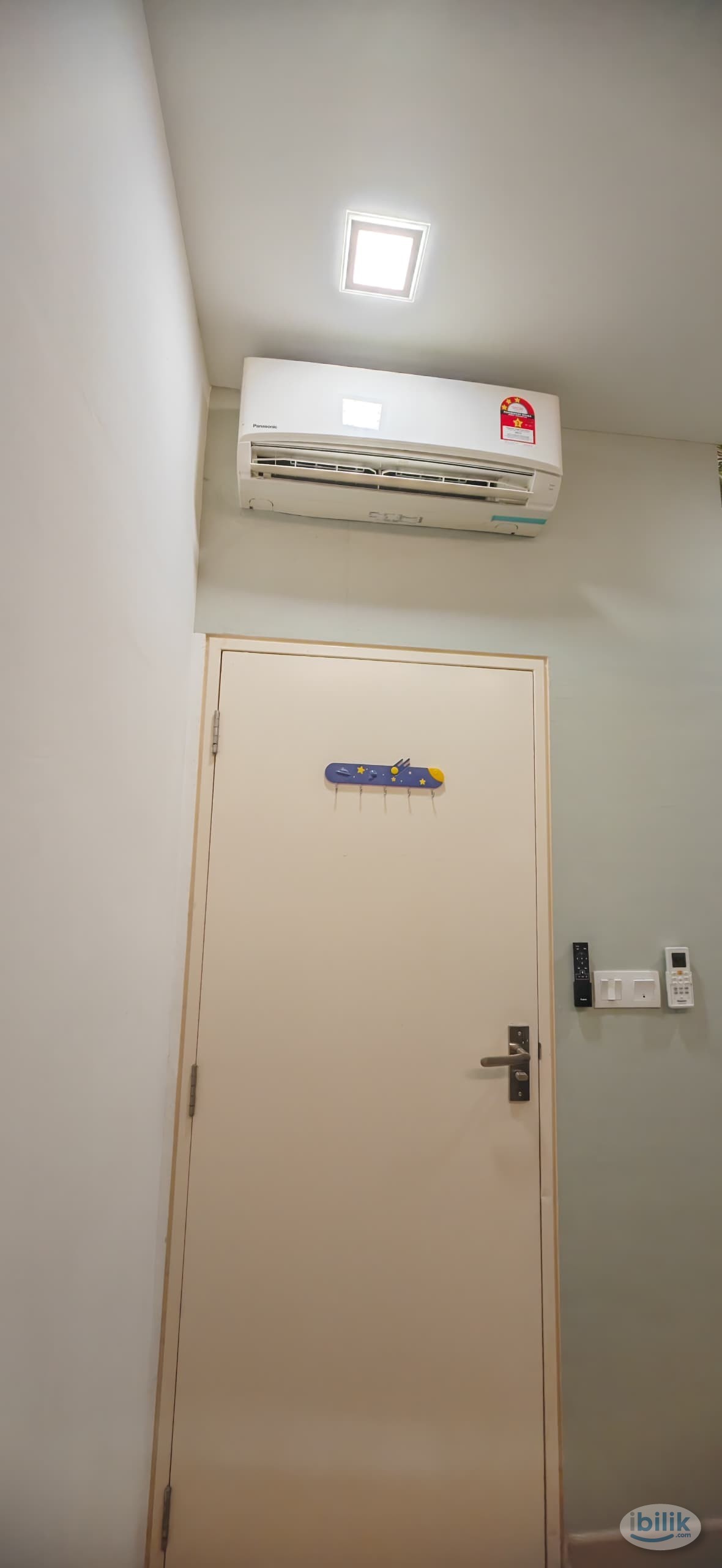 Trinity Aquata Desa Petaling KL Small Room Fully Furnished Shuttle Van LRT ERL MRT KTM - Image 2
