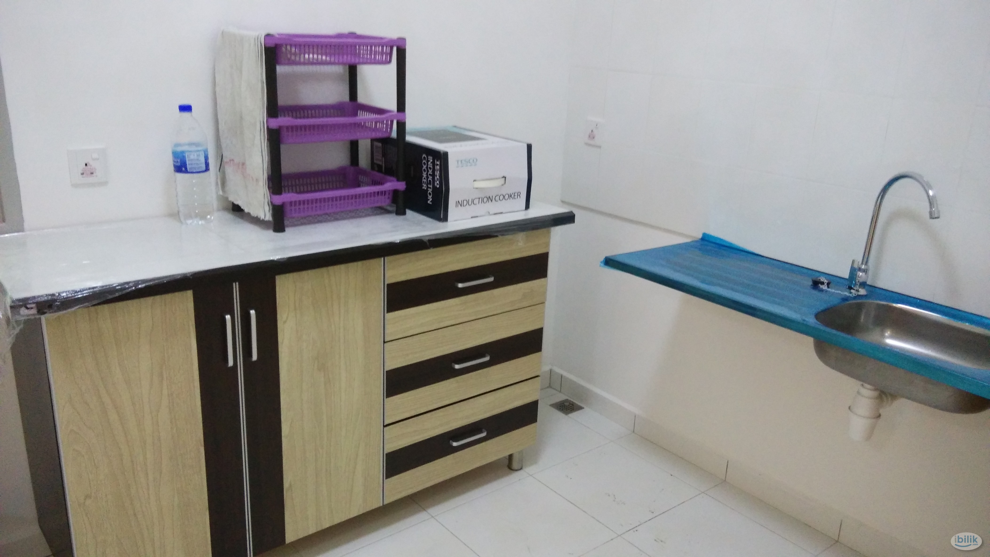 Middle Room Golden Triangle Condominium (Female Only Unit) - Image 5