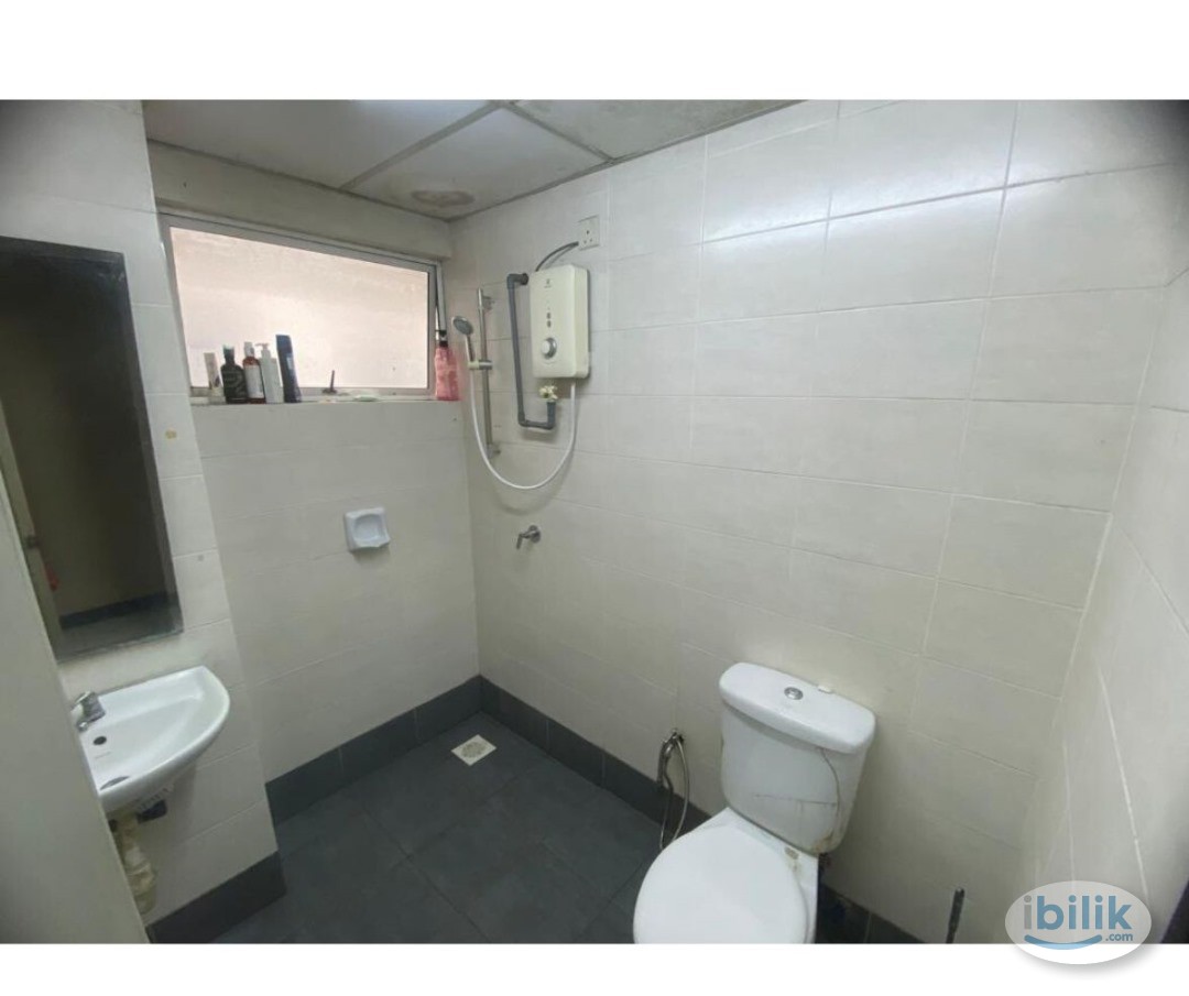 Middle Room at Cova Square, Kota Damansara - Image 3