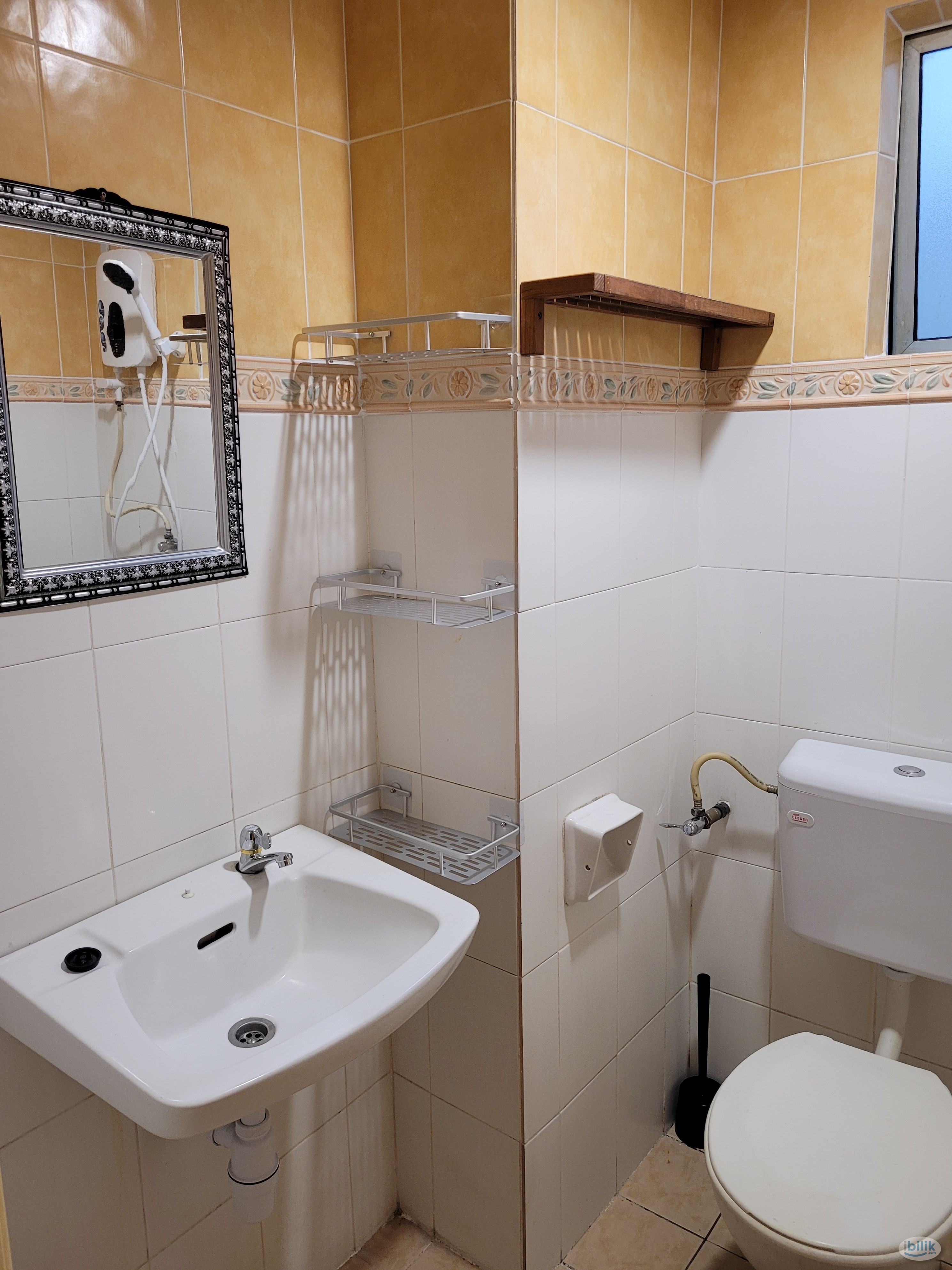 Super Clean Single Room, F/F, All inclusive, Sunway Velocity, Visio, Signature office, near MRT - Image 3