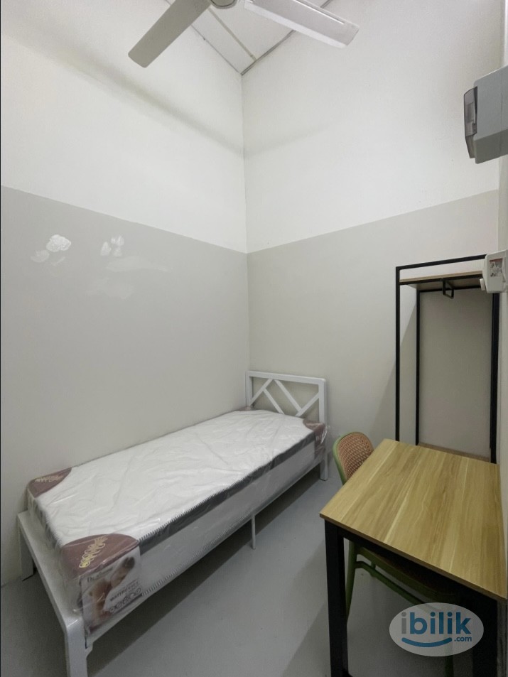 ⭐Special Raya Promotion💥 Room for Rent At Kemuning Pesona - Image 1