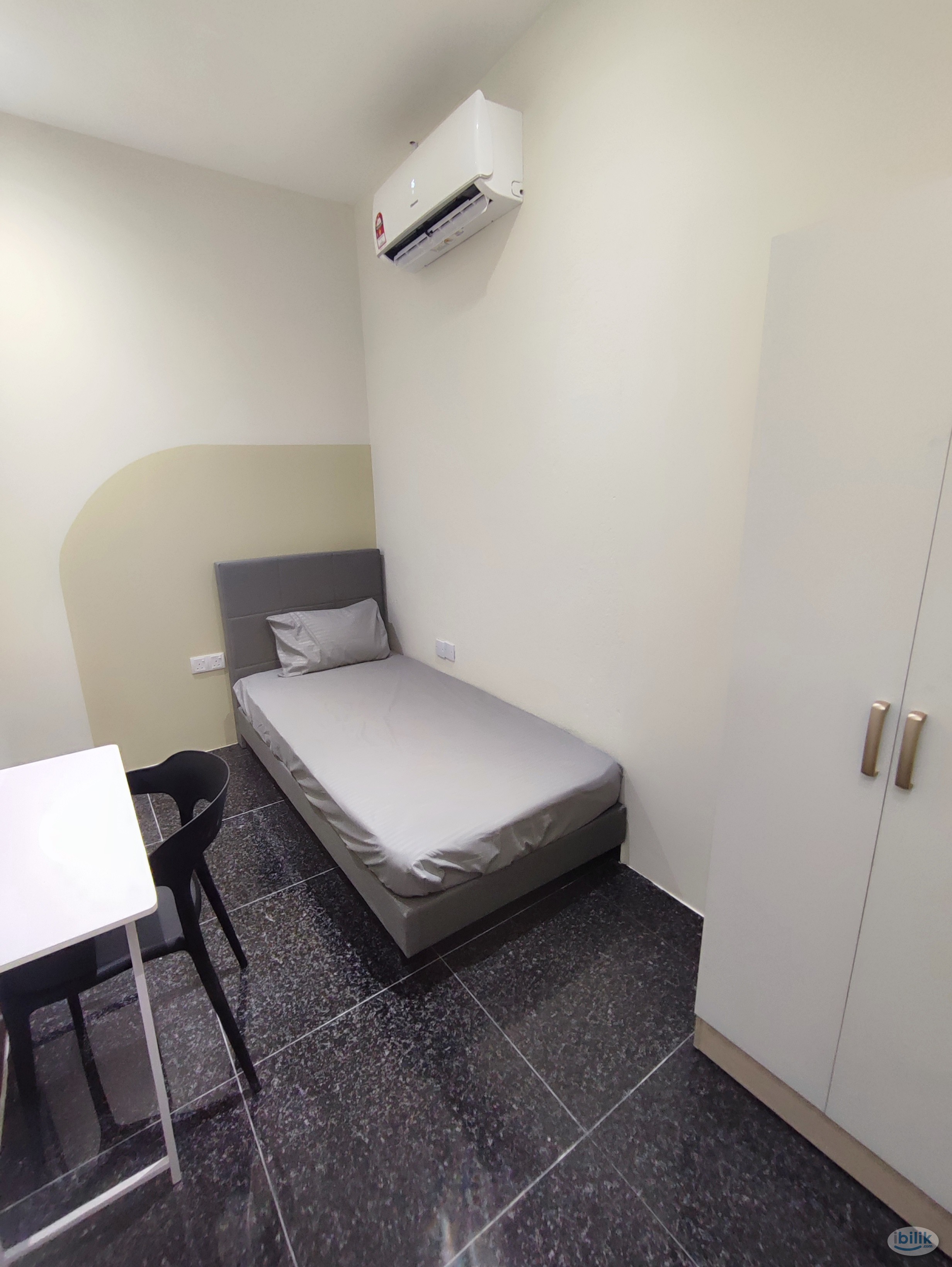 🥳Hotel Room Concept🥳🤫Cheaper Room In KL🤫 🚶‍♀🚶🏻‍♂5min walking to Masjid Jamek🚶‍♀🚶🏻‍♂ - Image 1