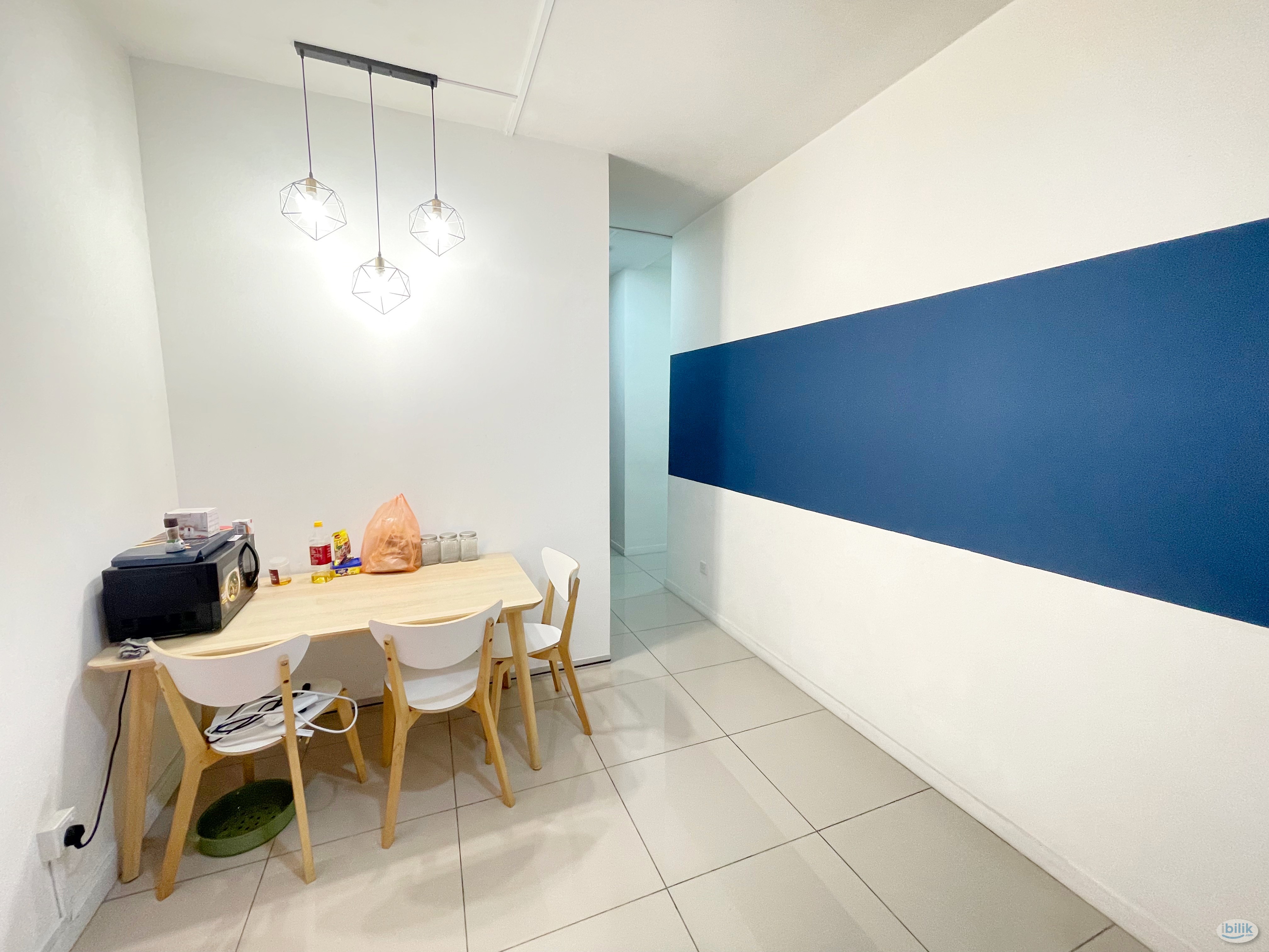 【New Renovated】The Greens Aircon Room at Subang West - Image 2