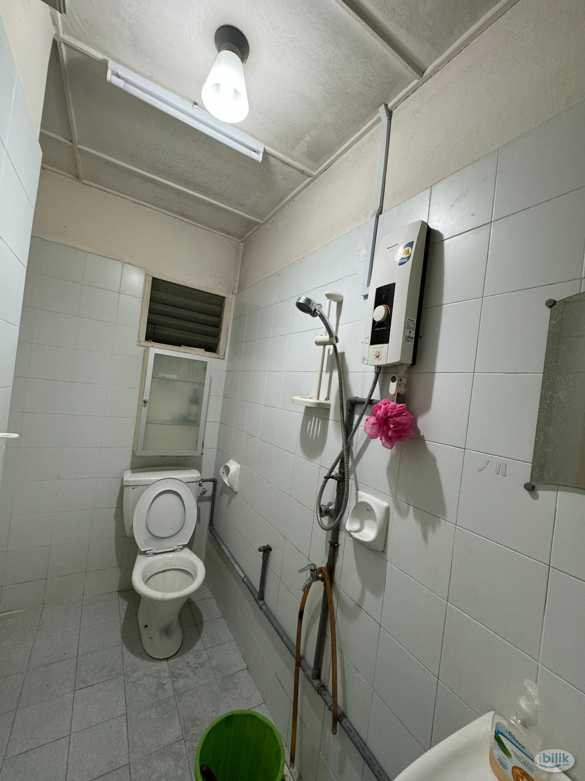 🎊📢Looking for Housemate! KOTA DAMANSARA PETALING JAYA🎊 - Image 1