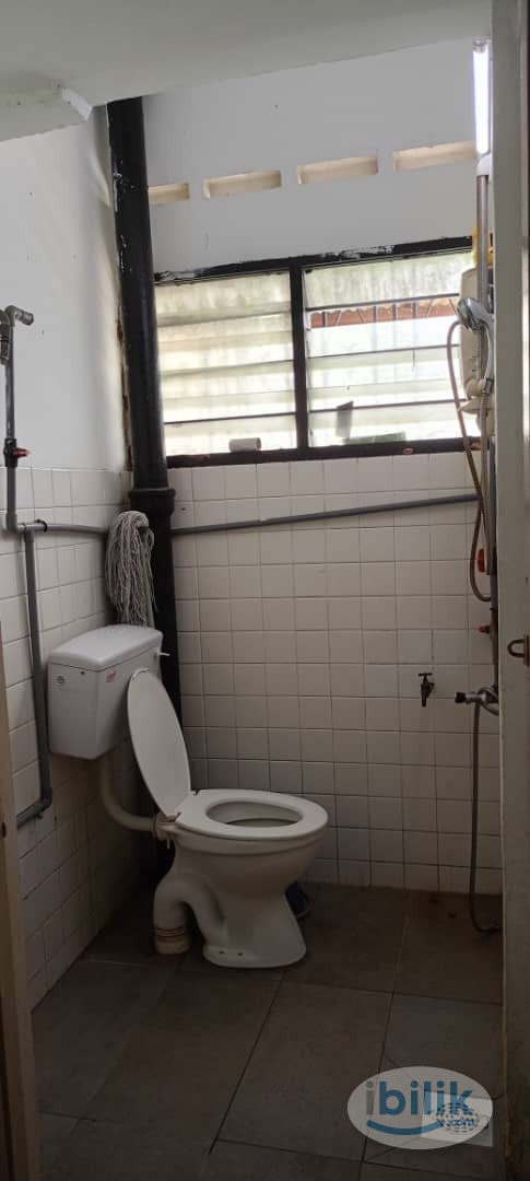 ⭐Single Room 6 mins walking distance to the LRT Taman Bahagia📍 - Image 3