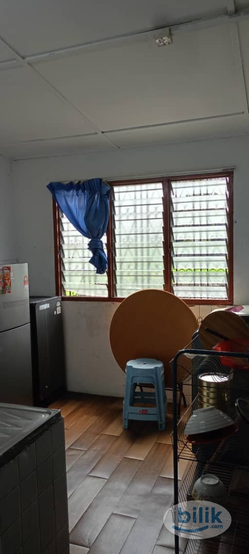 ⭐Single Room 6 mins walking distance to the LRT Taman Bahagia📍 - Image 4