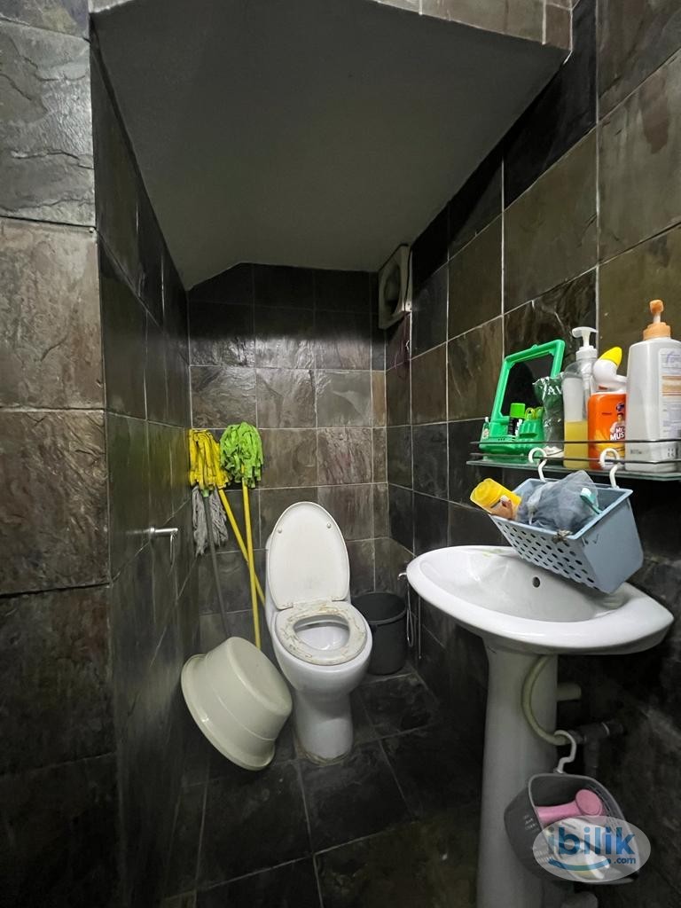 🔆Middle Room at Bandar Utama Petaling Jaya, Selangor - Image 2