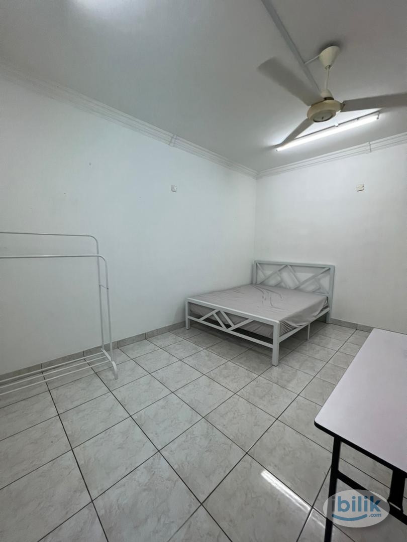🔆Middle Room at Bandar Utama Petaling Jaya, Selangor - Image 3