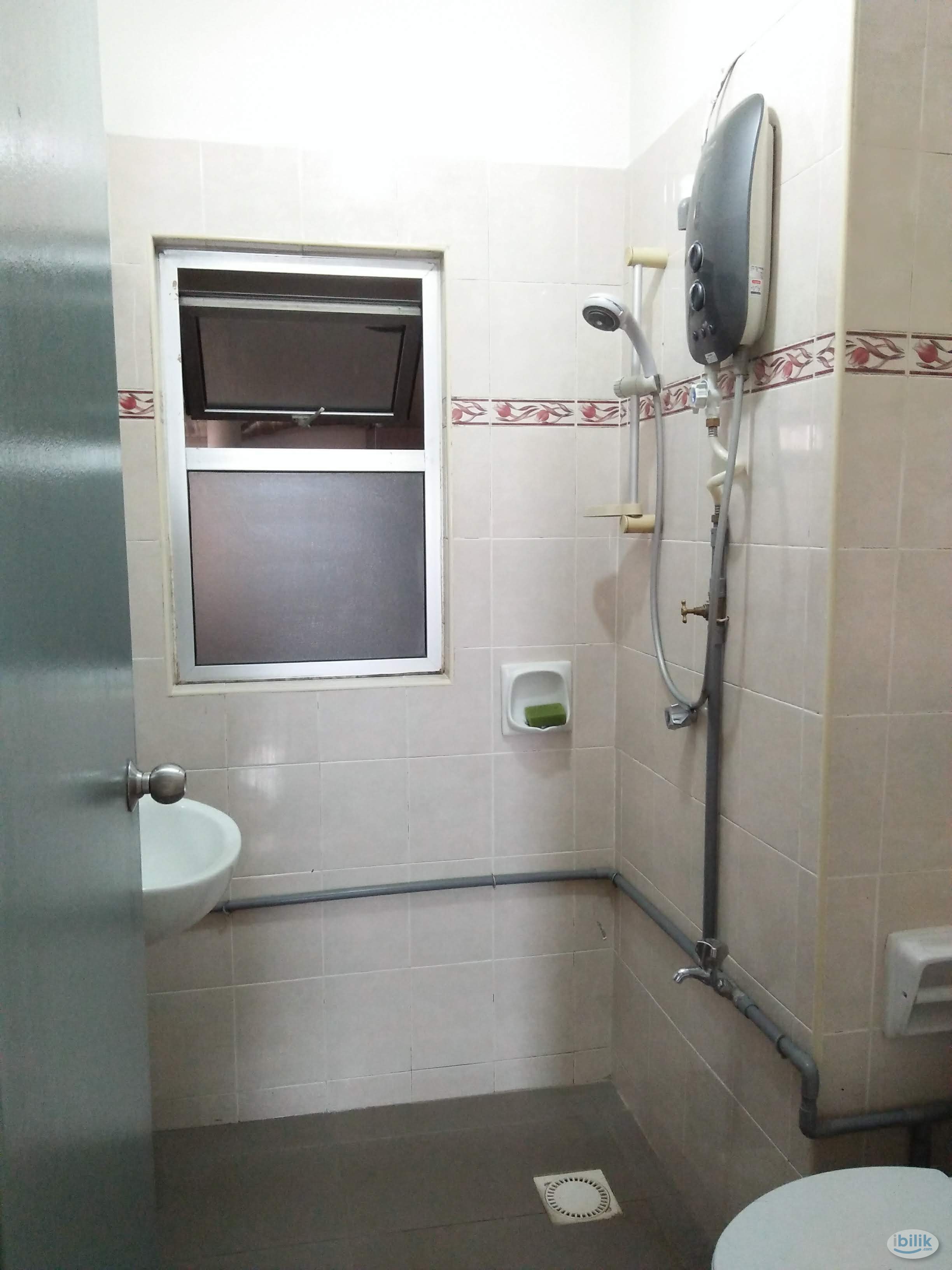 Single Room For Male at Kelana Mahkota Condo, Kelana Jaya - Image 3