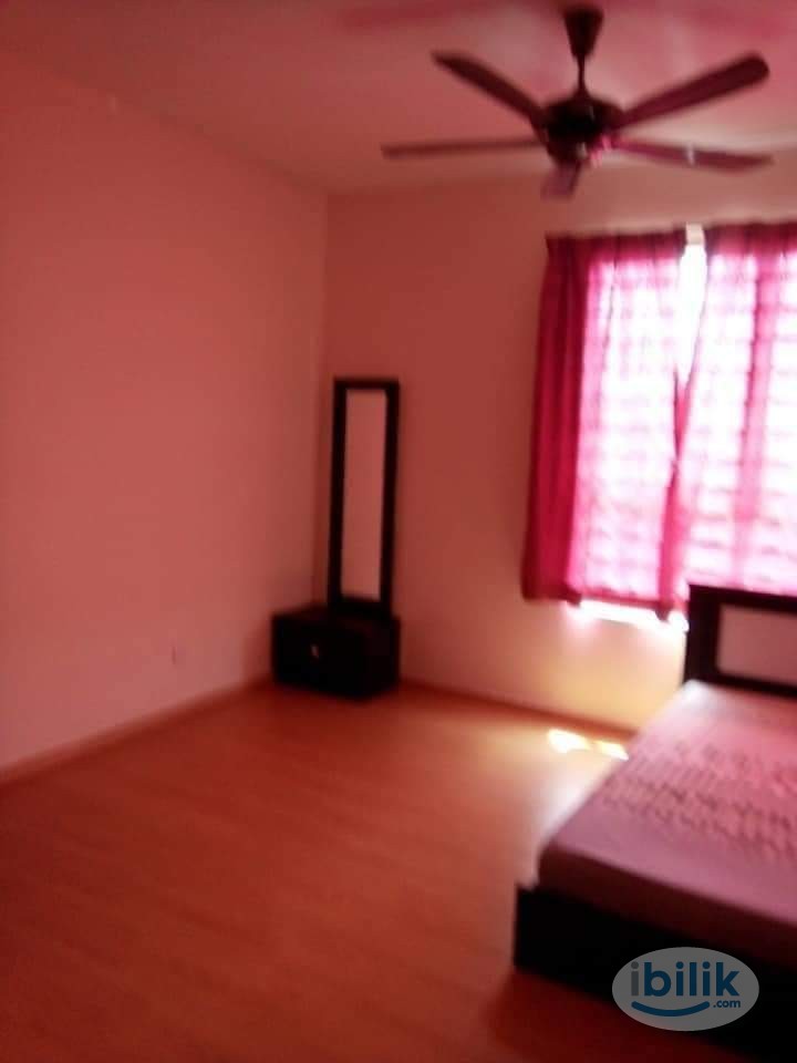Master Room at Amara Boulevard & Service Residences, Batu Caves - Image 1