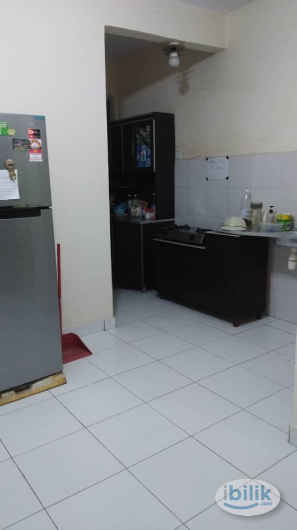 Master Room at Amara Boulevard & Service Residences, Batu Caves - Image 3