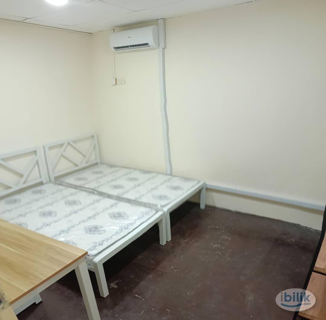 Middle Room at SS15, Subang Jaya - Image 1