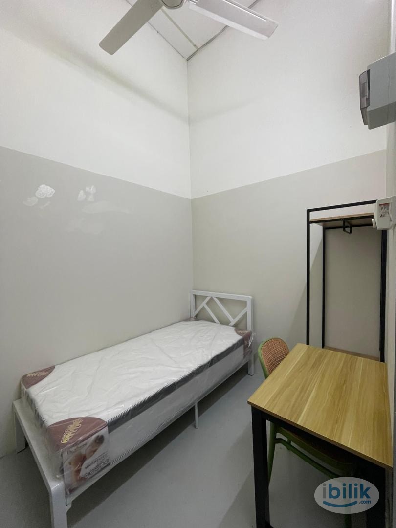 0 Depo ❗ Single Room Rent at Kota Kemuning near Main Place Mall 🚗 - Image 1