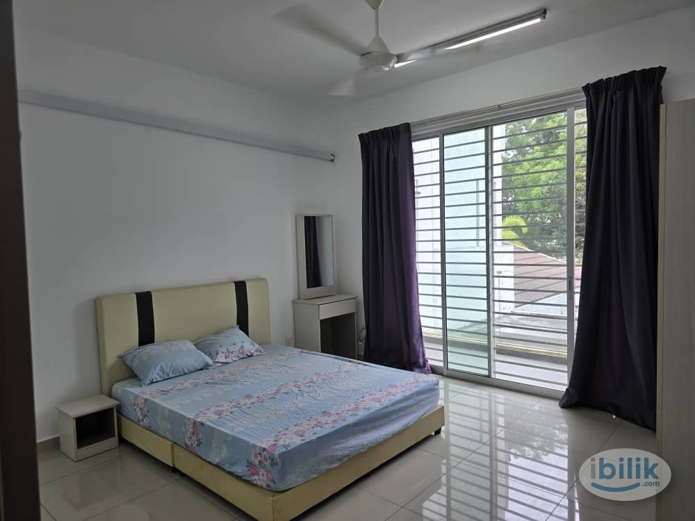 Middle Room at Bandar Botanic, Klang - Image 2