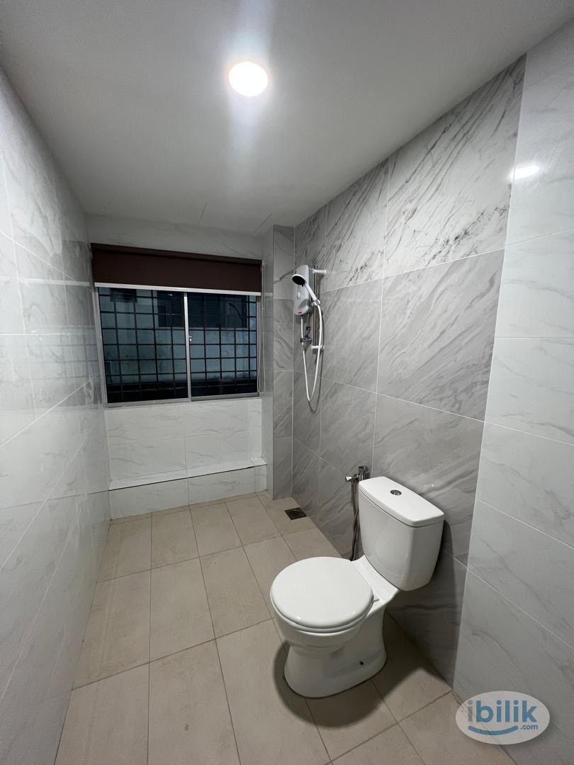 🔥MASTEROOM@ SENTUL🔥 3 min to MRT Kentonmen 🚝❗️Private bathroom😍😍 Immediate move in🔥 - Image 5