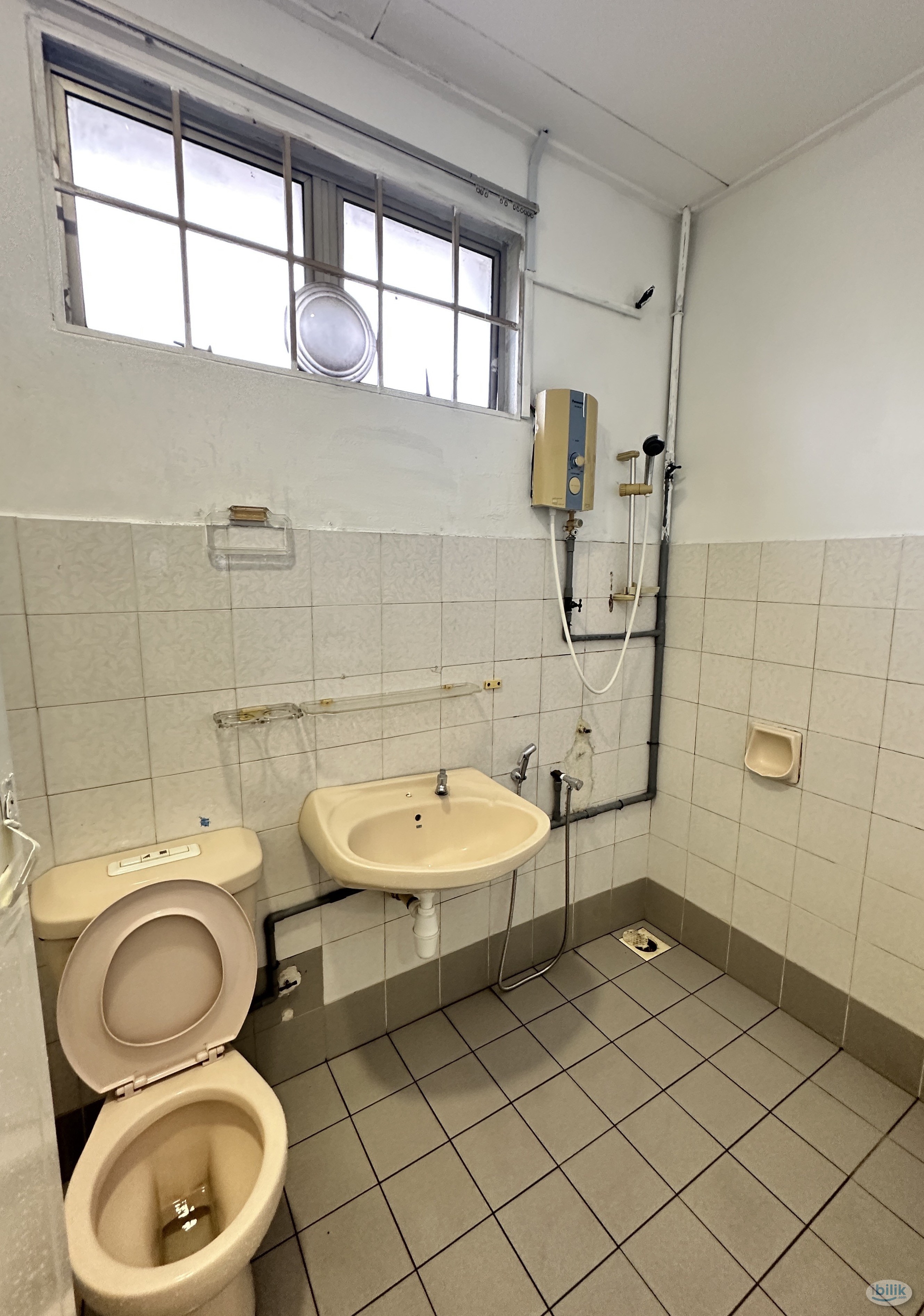 ✨Medium room Bandar Utama room for rent 🛍️ - Image 4