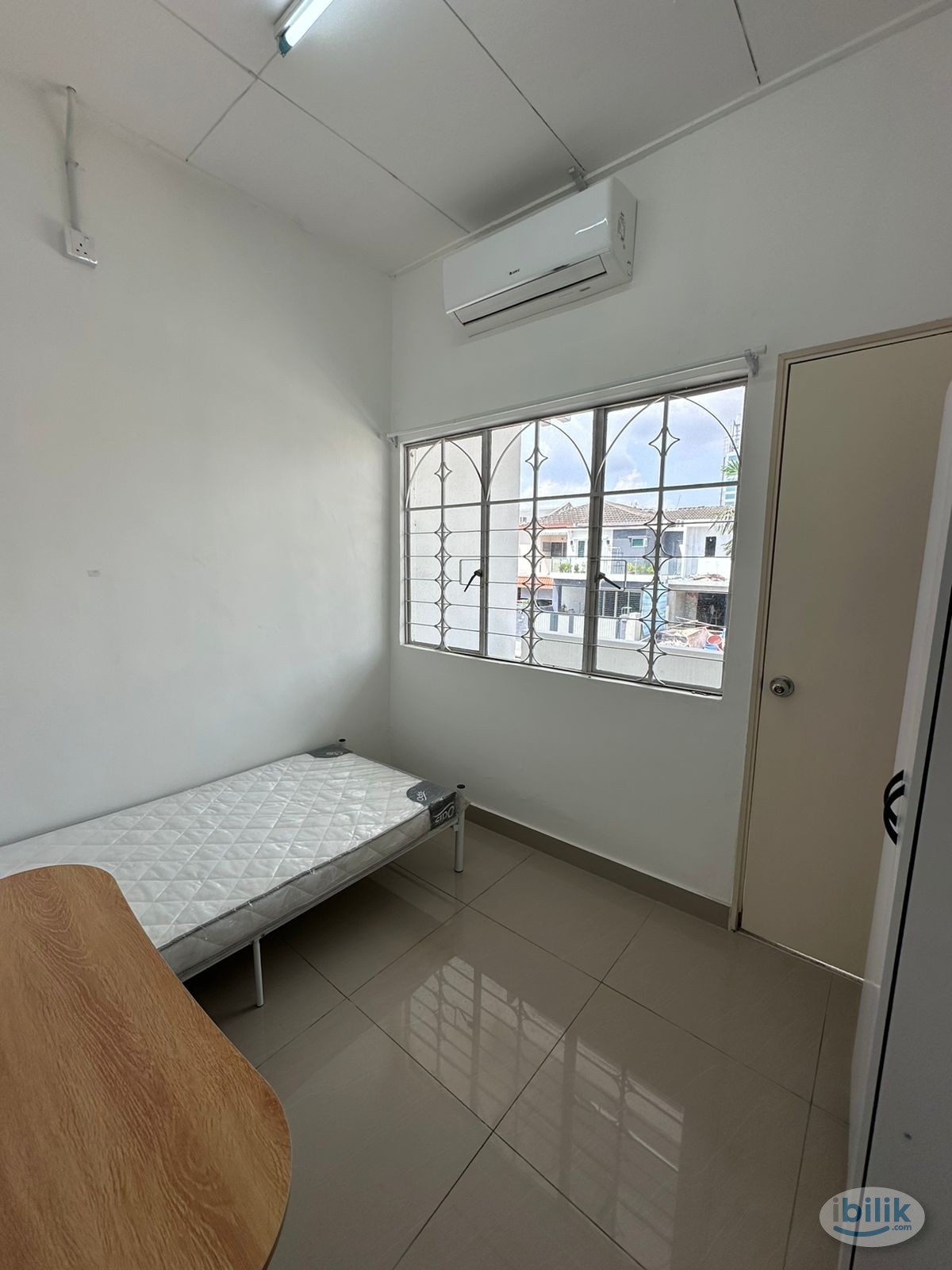 Balcony Room For Setia Alam Worker - Image 1