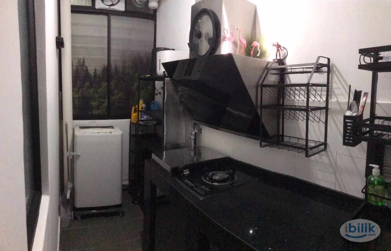 MRT走廊最棒女生单人房 Best Girl Single Room at Casa Residenza, Kota Damansara - Image 3