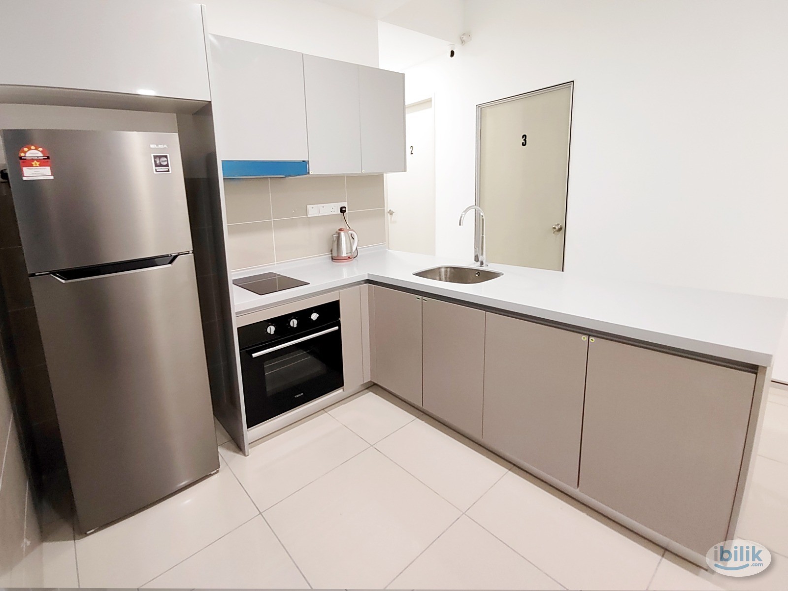 Studio Room with bathroom at Trion KL , Chan Sow Lin, LRT MRT2, Southgate, Sungai Besi, One Residence, Jalan Loke Yew - Image 5