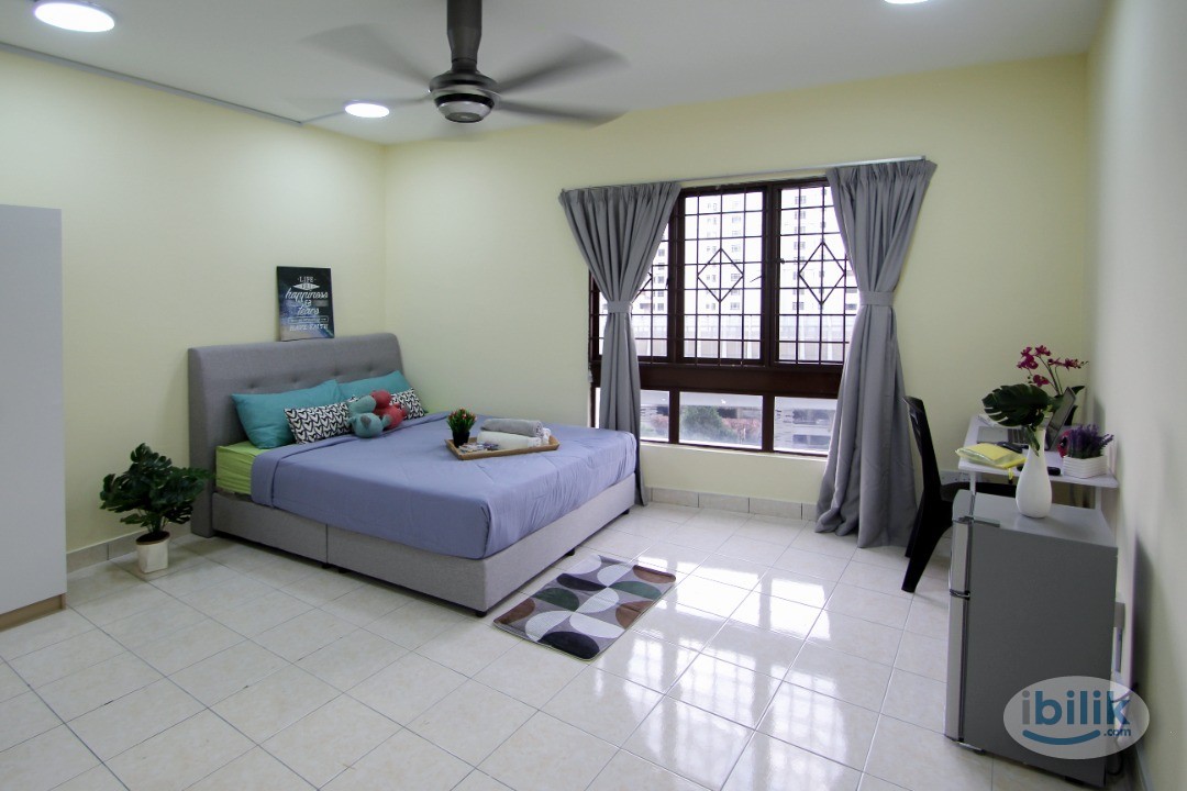 Female Unit Master Room @ Palm Spring, Kota Damansara,. MRT Surian, Sunway Gizza Nexis, Tropicana Gardens Mall, IPC Mall - Image 2