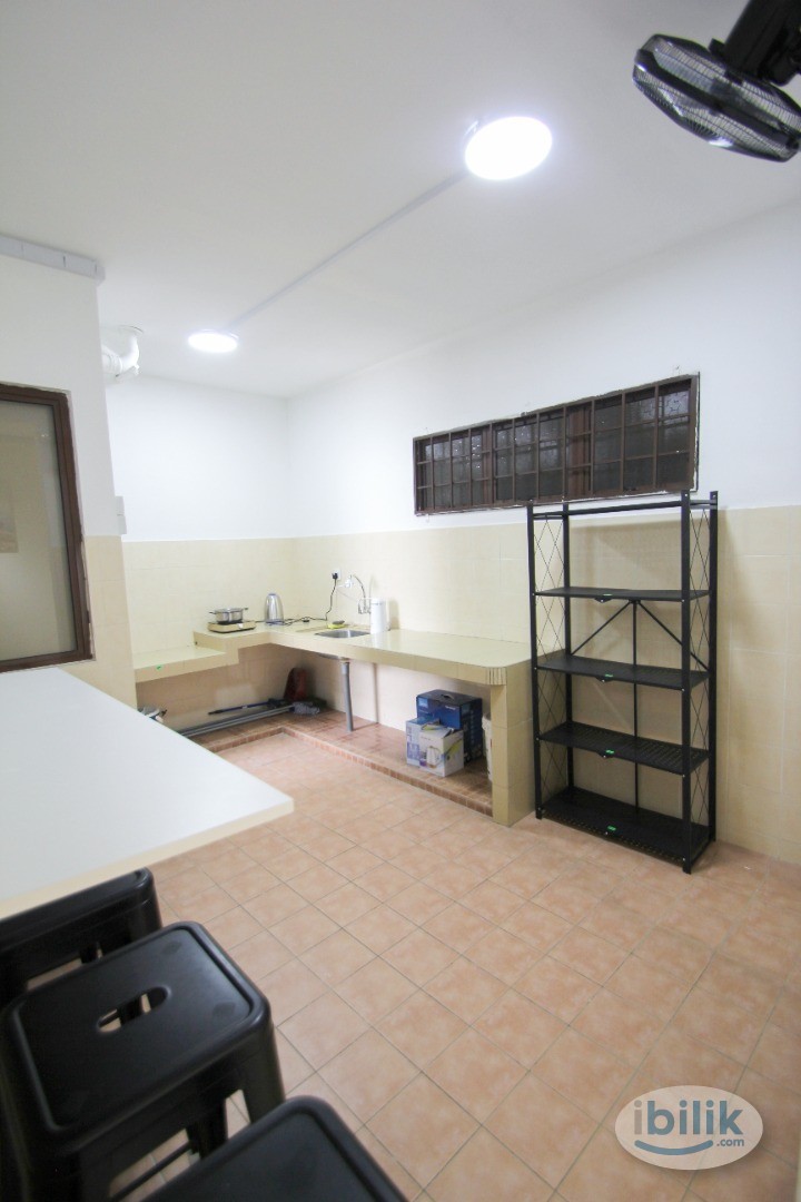 Female Unit Master Room @ Palm Spring, Kota Damansara,. MRT Surian, Sunway Gizza Nexis, Tropicana Gardens Mall, IPC Mall - Image 4