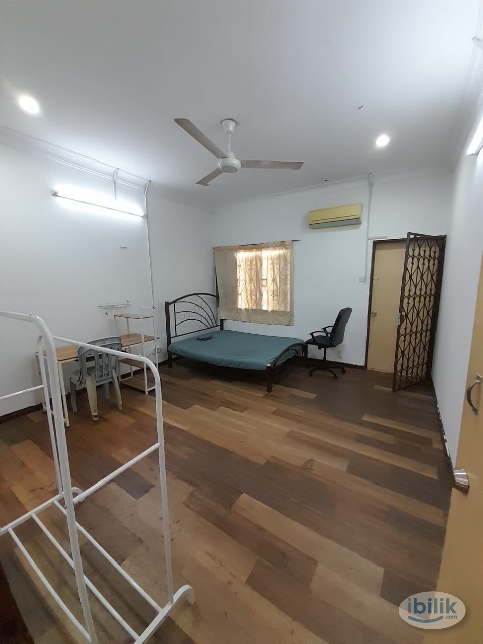 Master Room  With Balcony  ,at SS2 - Image 2