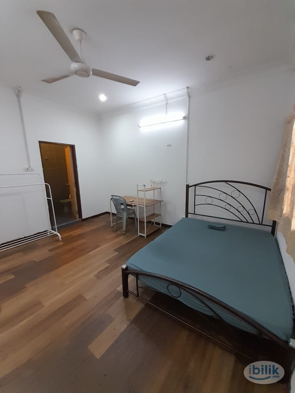 Master Room  With Balcony  ,at SS2 - Image 1