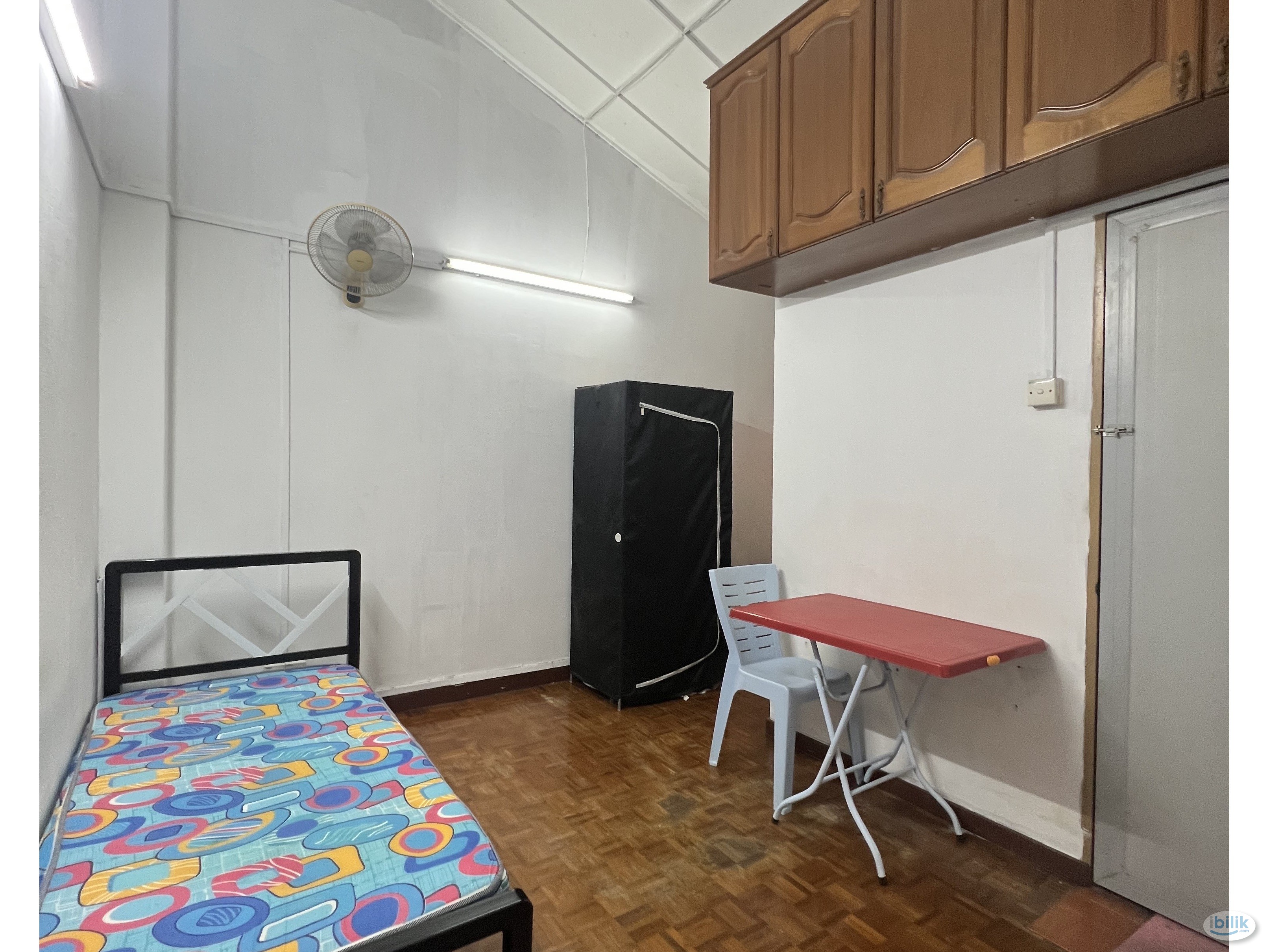 🔥Low Deposit✅🔥 , SS2 Medium / Single Bedroom For Rent , Move In Ready , Cooking Allowed , Provide Washing Machine - Image 1