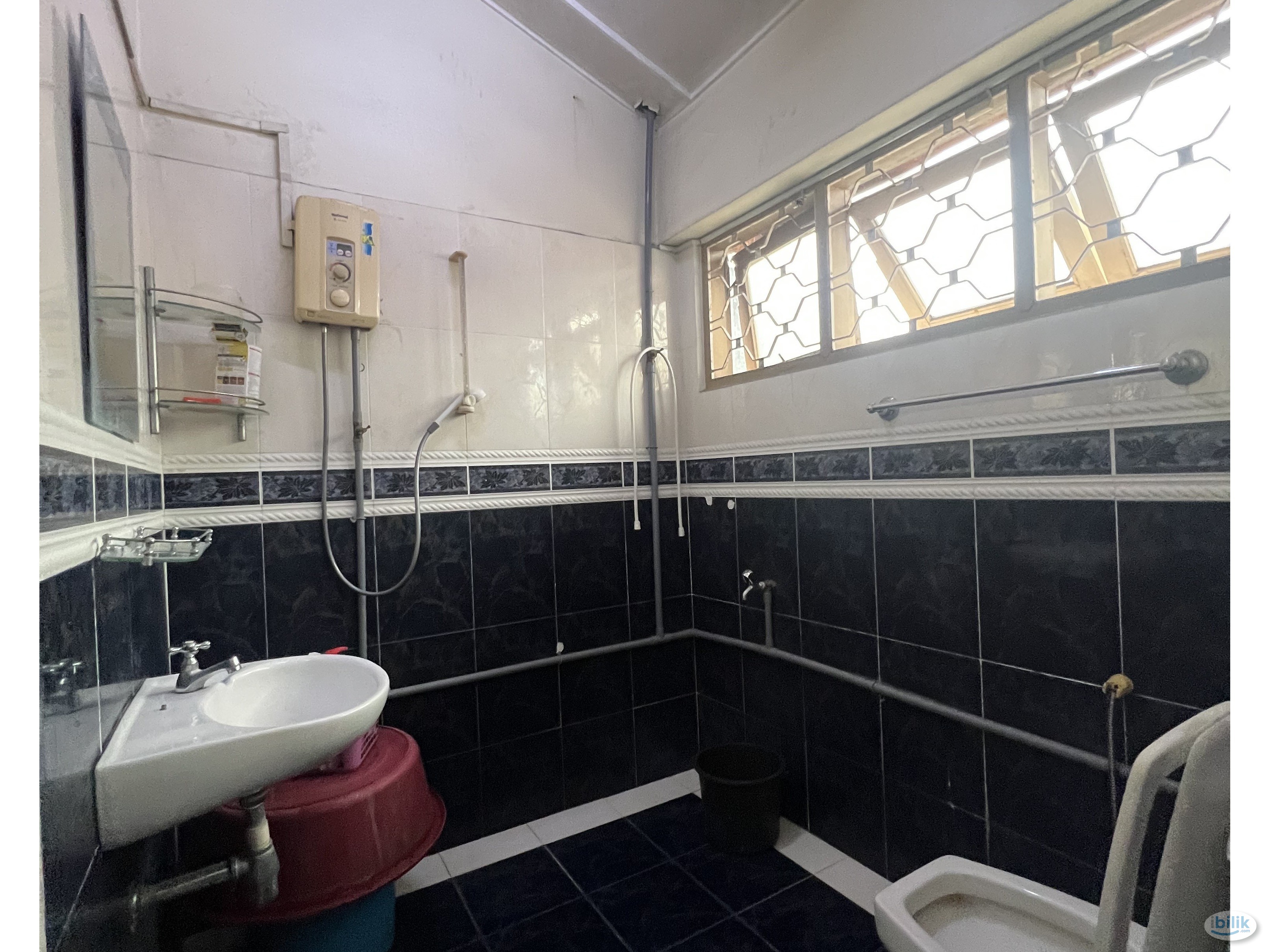 🔥Low Deposit✅🔥 , SS2 Medium / Single Bedroom For Rent , Move In Ready , Cooking Allowed , Provide Washing Machine - Image 3