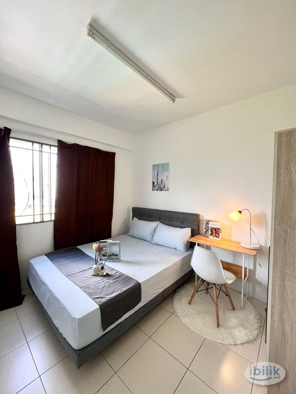 Middle Room at Batu Kawan, Seberang Perai - Image 1