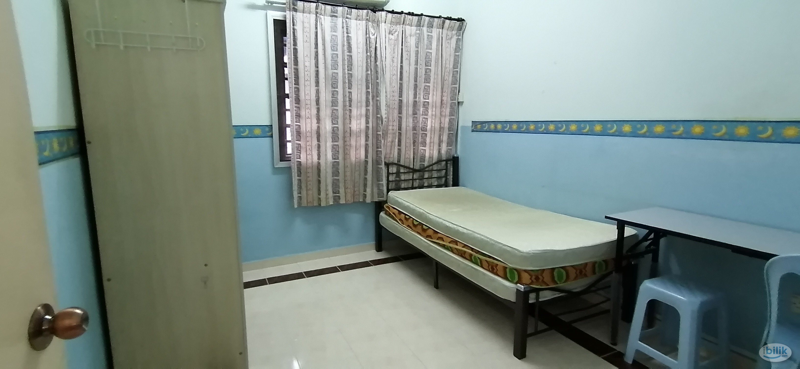 Affordable AC Room with windows - Image 3