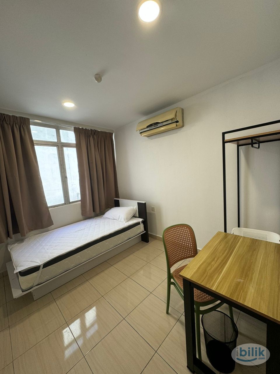 𝐙𝐞𝐫𝐨 𝐃𝐞𝐩𝐨𝐬𝐢𝐭 😍 Master Room for Rent at Seri Kembangan - Image 2