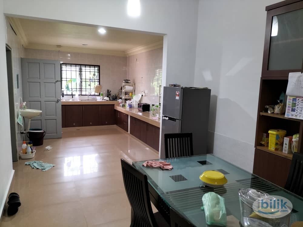 Single Room at Lorong Mat Kilau 23, 25100 Kuantan, Pahang - Image 1