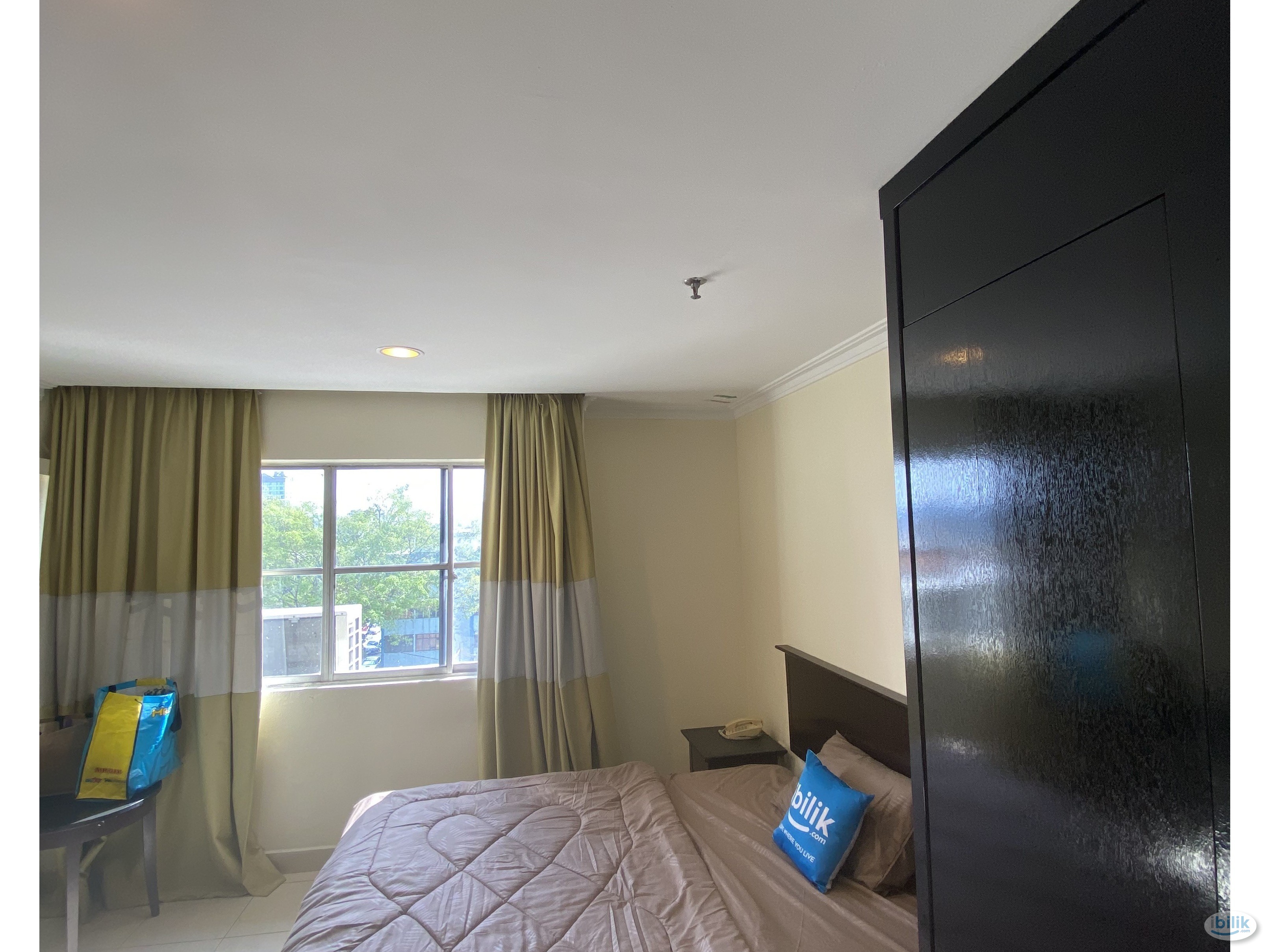🎈Master Room🏃🏻‍♂️‍➡️Walking Distance to CIQ🔥Booking Fee Rm300 - Image 1