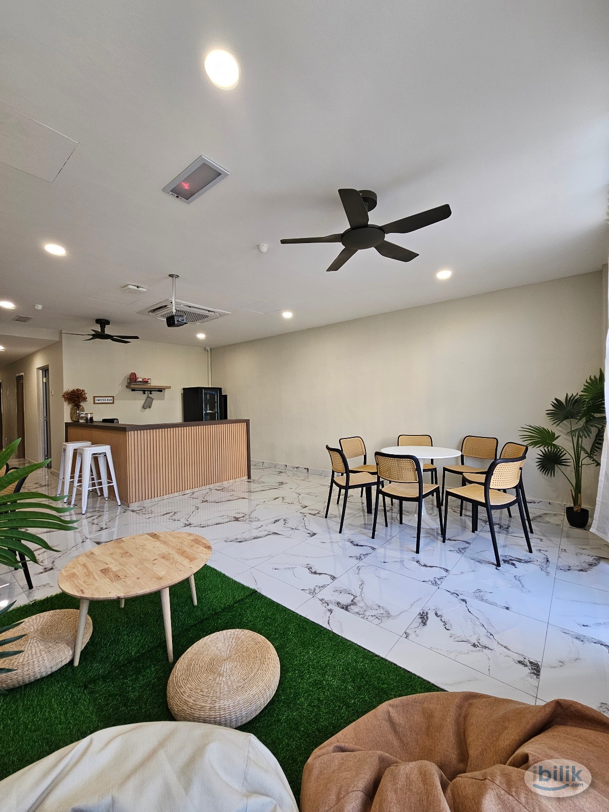 Looking for Middle Private Room with  Private Bathroom 🚽❓ - Image 4
