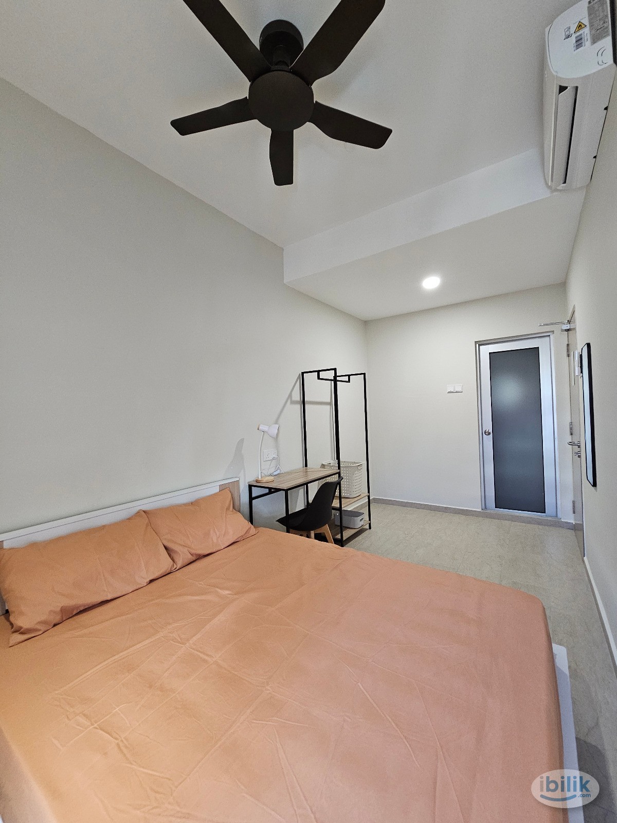 Looking for Middle Private Room with  Private Bathroom 🚽❓ - Image 1