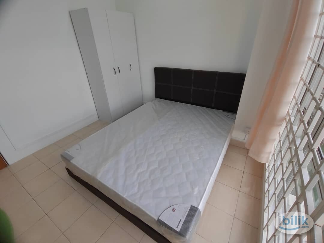 Medium Room at Seri Atria Apartment, Subang Bestari, Help 2 , Subang Airport, Persiaran Atmosfera, Pasar Malam Mah Sing, - Image 1