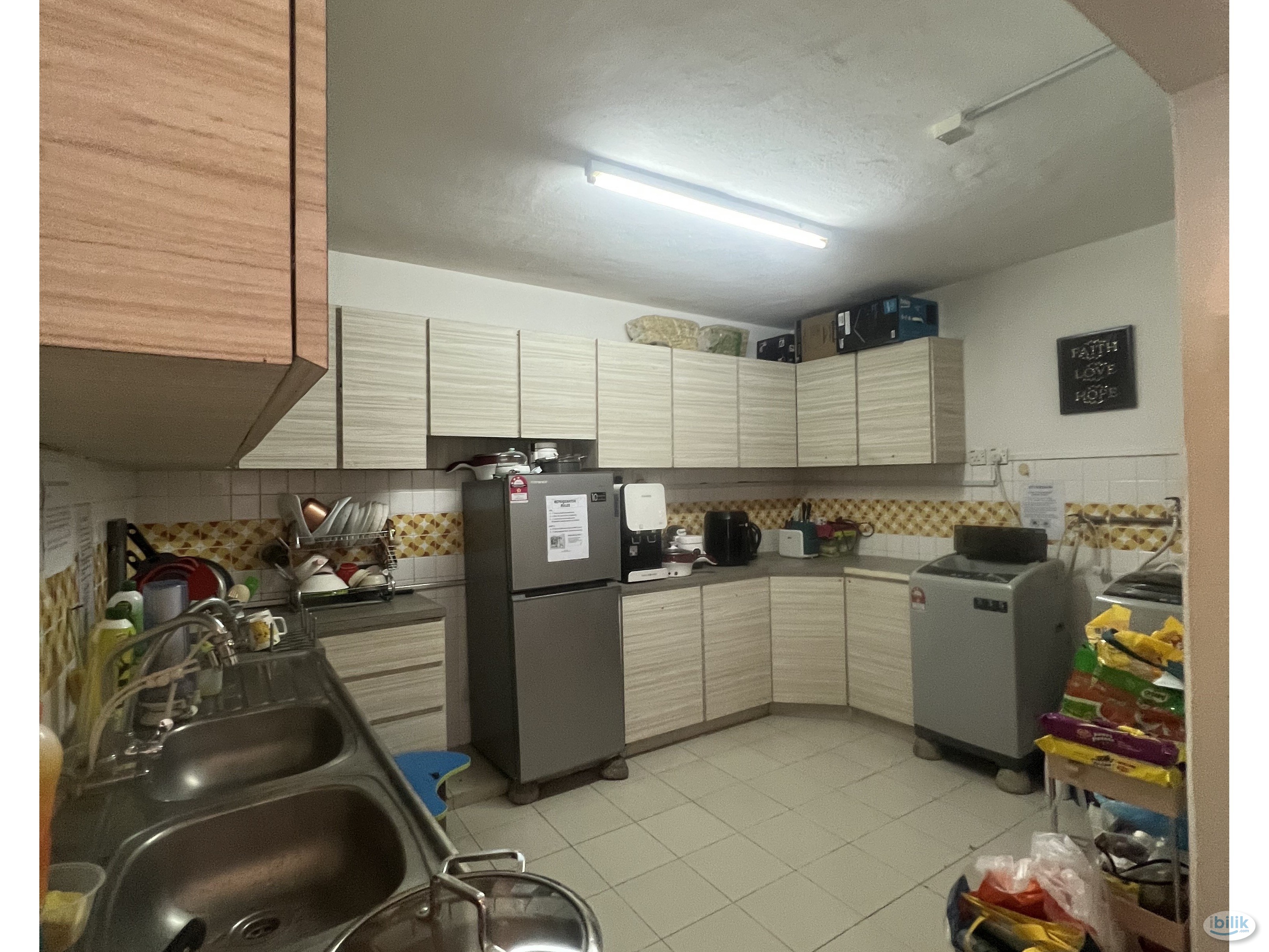 Great Location Unit To let SS15 Include Utilities, Wifi & Security Service - Image 3