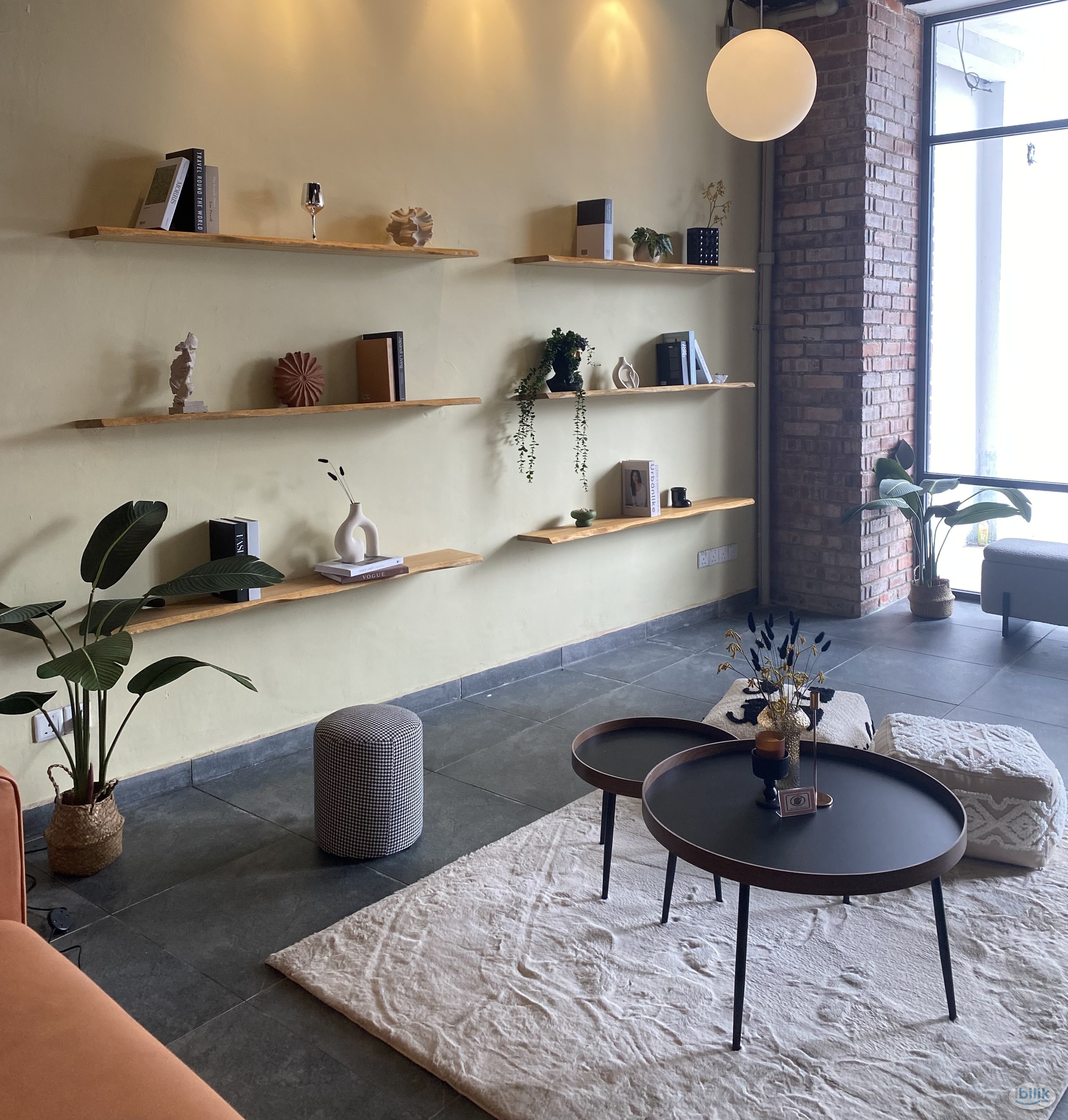 🔥🔥Hotel Room for Long Stay…🏃🏻‍♂️‍➡️Walking Distance to CIQ⭐️300 booking is available - Image 1