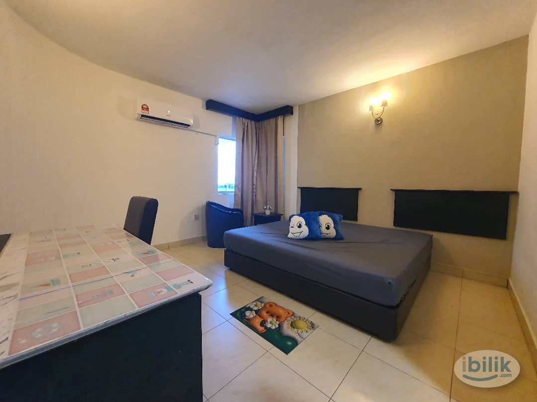🎈6 Mins Walking to CIQ🔥Low Deposit 🛌 Master Bed Room attached Bathroom - Image 1