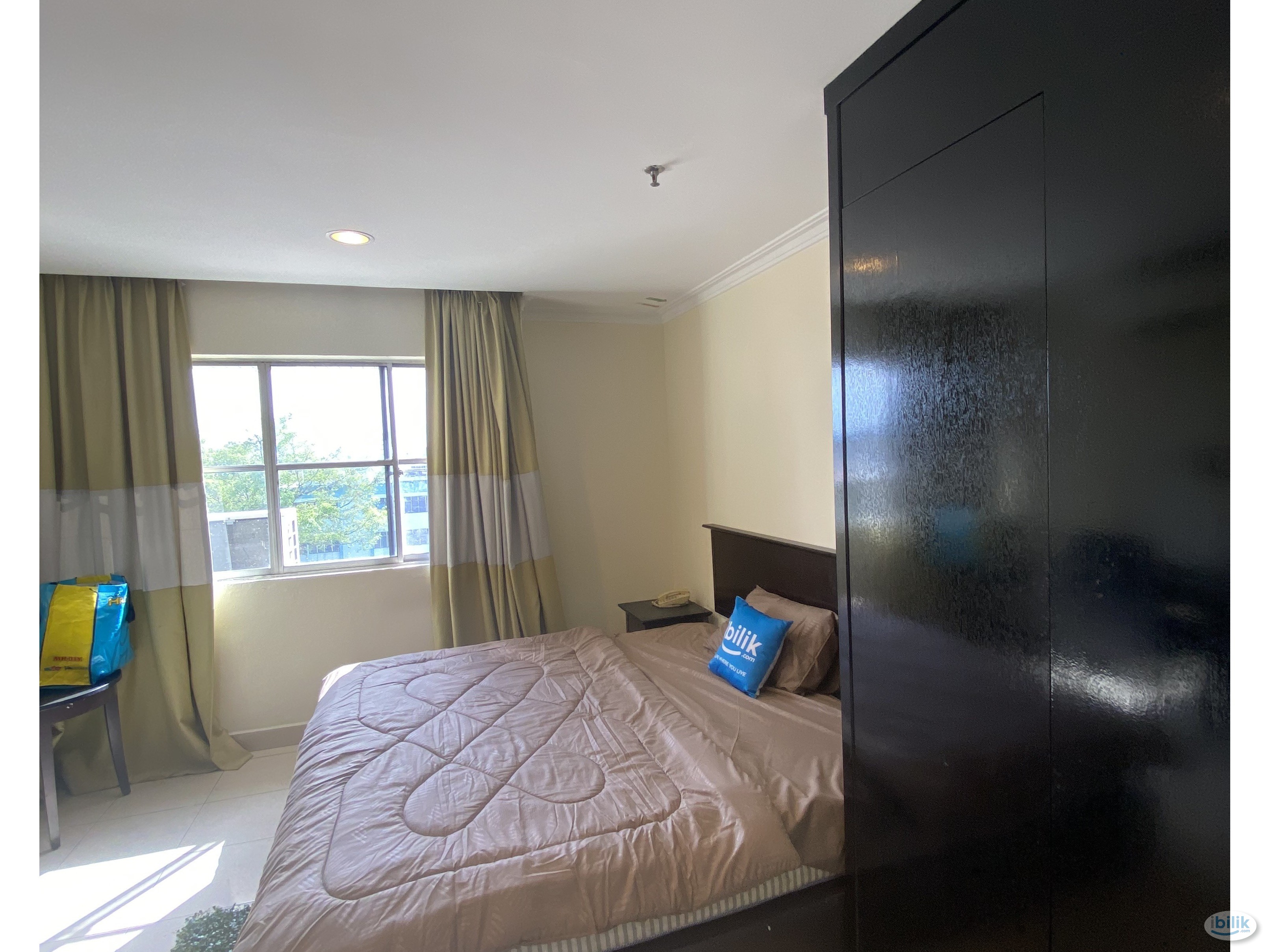 🤗Master Room Walking Distance to CIQ💼Immediate Move In💰Liow Deposit - Image 1