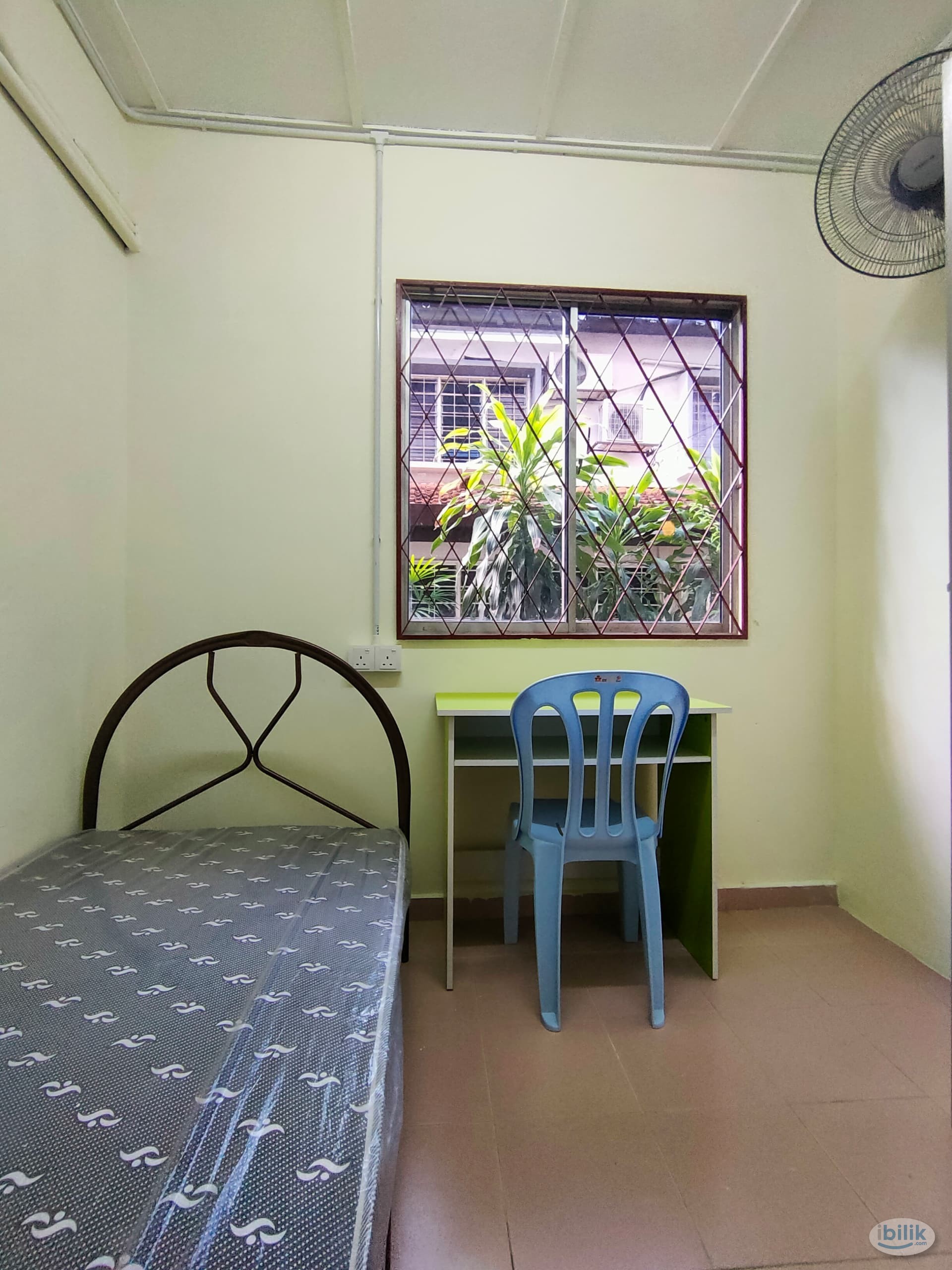 No deposit !! Only Girl !!Single Room at Taman Connaught, Cheras - Image 3