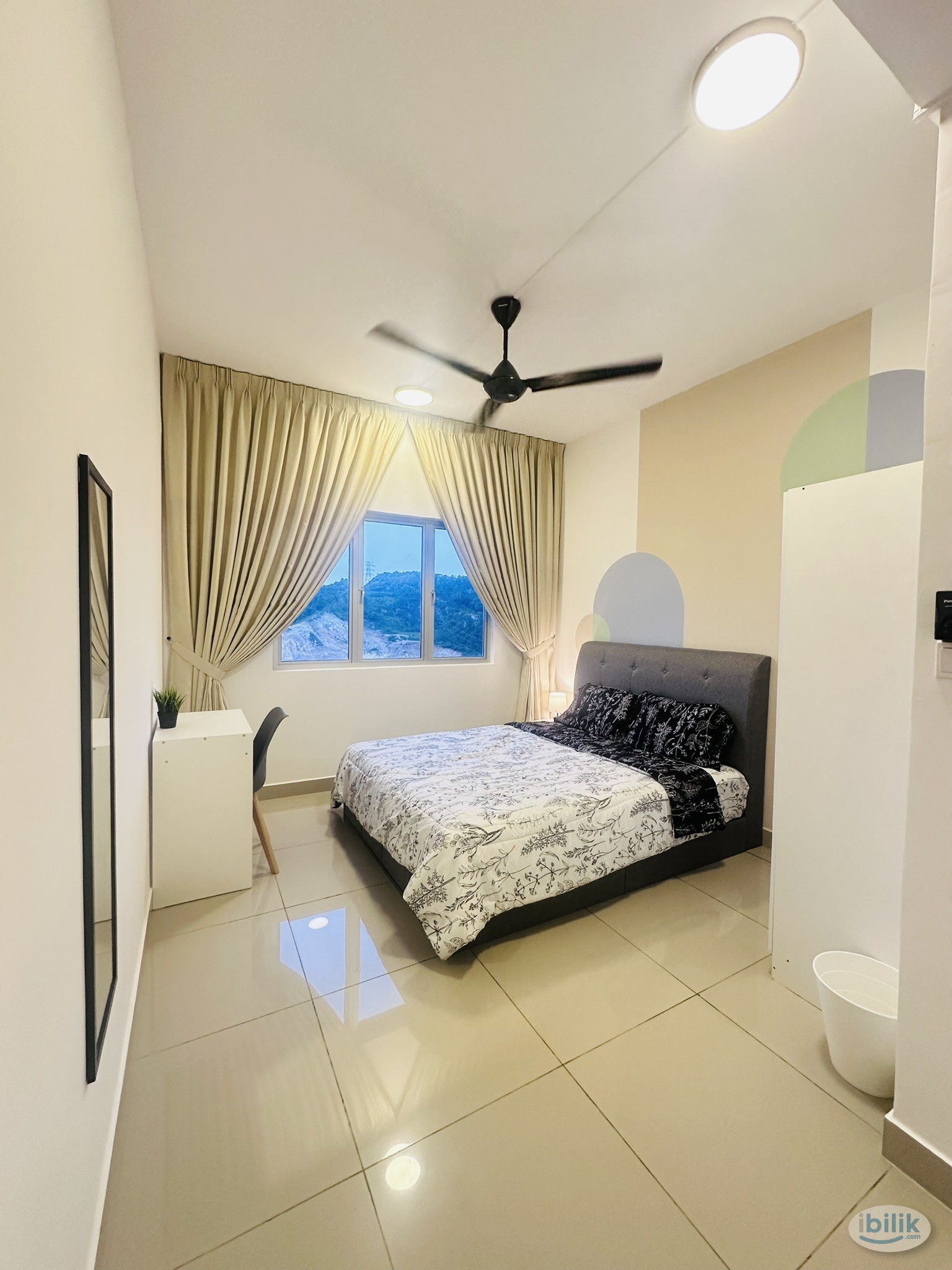 Master Room at Acacia Residences, Sepang - Image 5